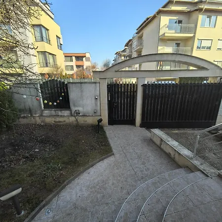 Tinka Appartement *