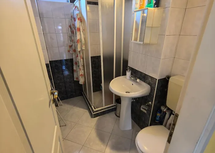 Tinka アパート ソフィア