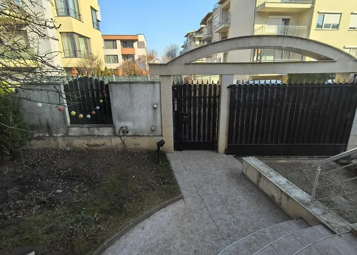 Tinka アパート *